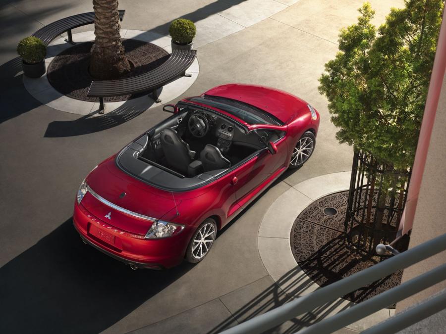  Mitsubishi Eclipse Spyder 2012 года  (фото 2 из 7)